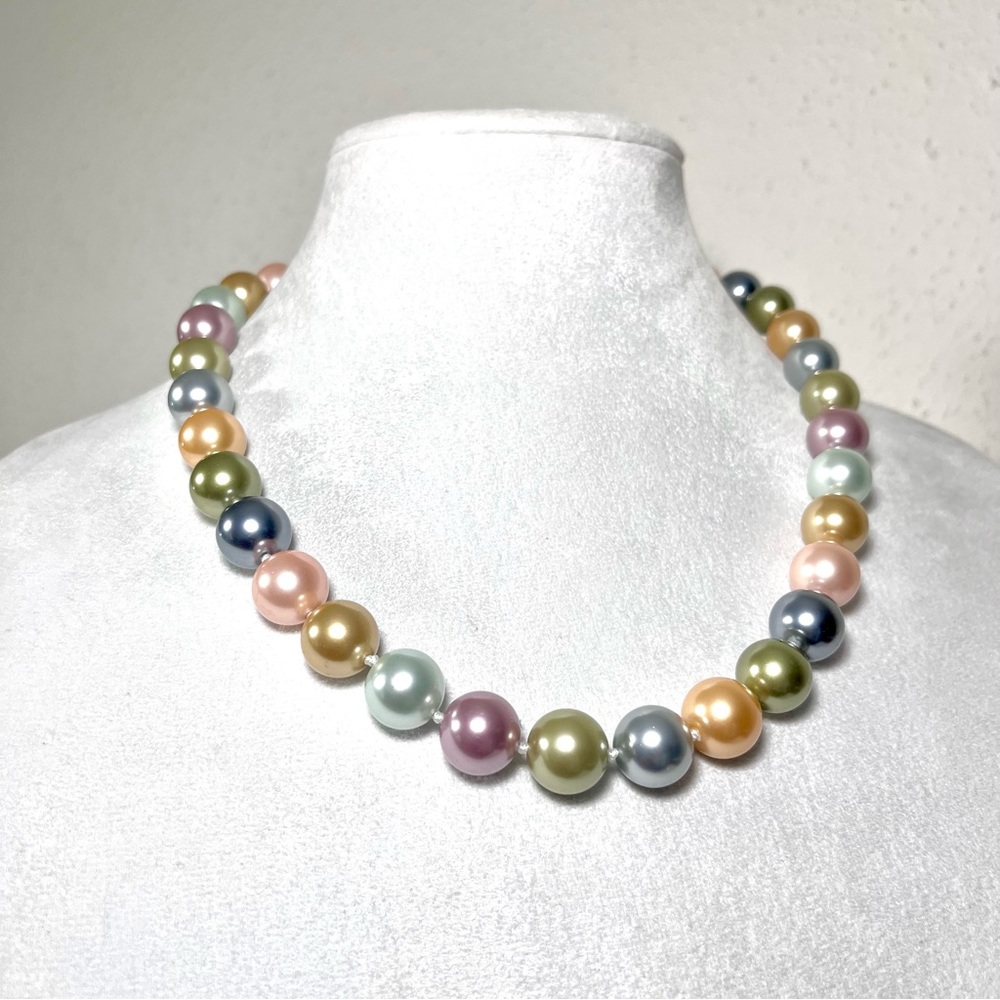 Kenneth Jay Lane Pearl Necklace - image 2
